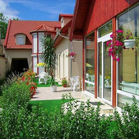Agria Wellness Guesthouse Eger Exterior photo