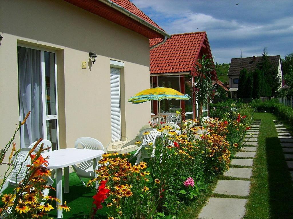 Agria Wellness Guesthouse Eger Exterior photo
