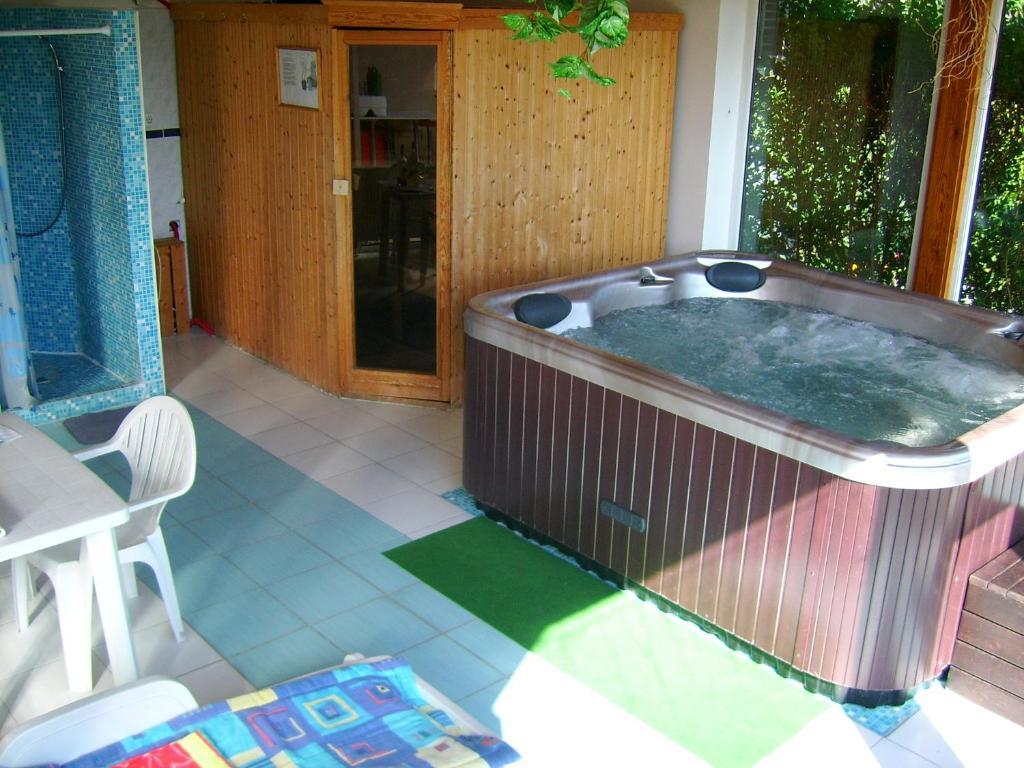 Agria Wellness Guesthouse Eger Exterior photo